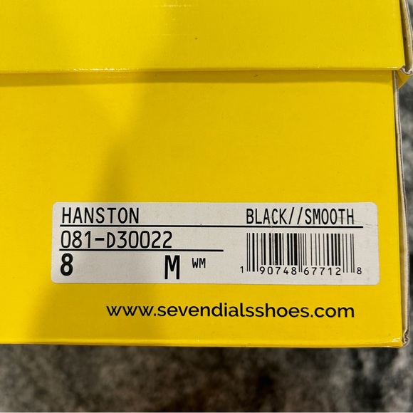 8 Women’s Seven Dials Black Vegan Leather Bootie - Picture 7 of 9